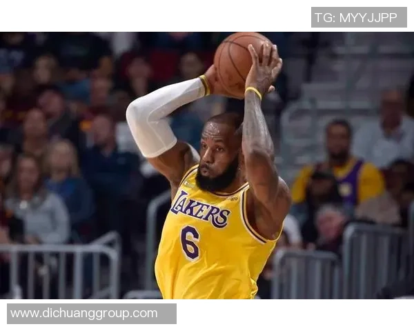 六号球衣的传奇：探索足球历史上六号球星的辉煌与成就